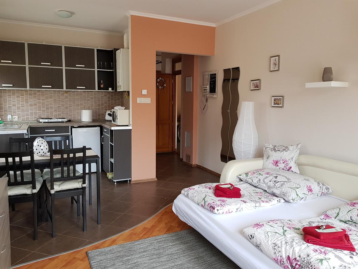 Apartament Magnólia Apartman Gyula Zewnętrze zdjęcie